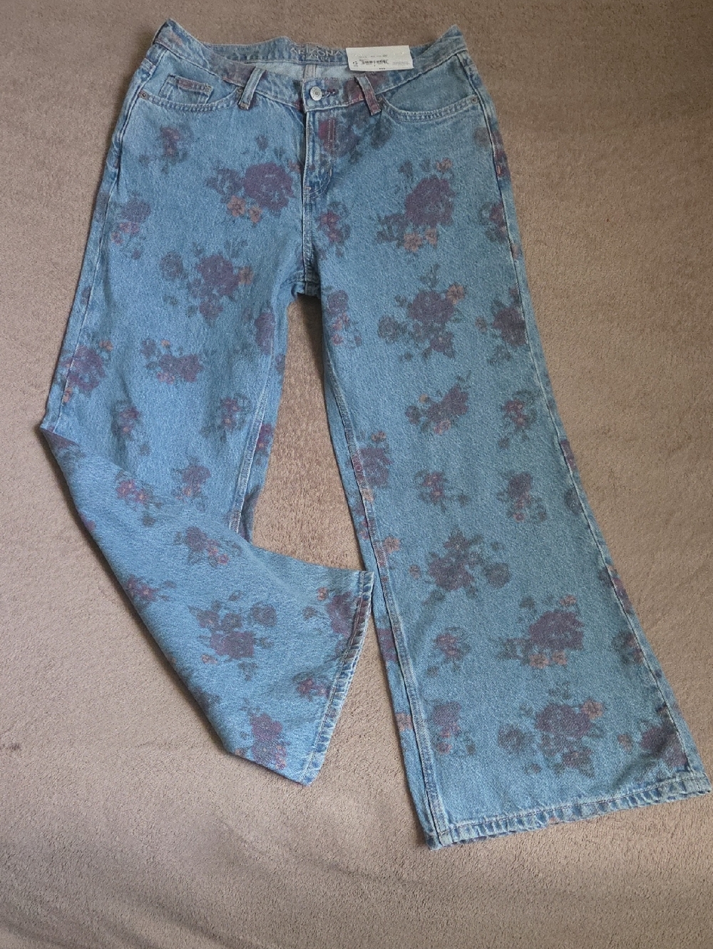 Arizona Jean Company Blue Denim Wide-Leg Jeans with Floral Print